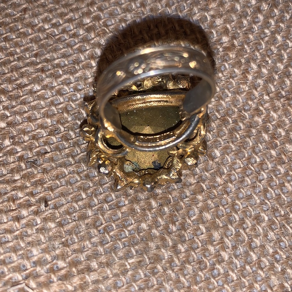 Incredible Ring!! - image 7